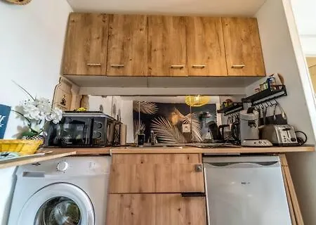 Le Jungle 2 à 10 Min De La *